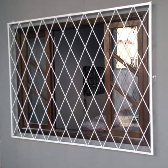 INSTALAÇÃO DE GRADES